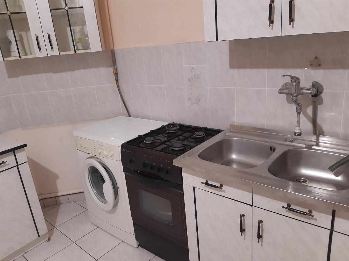 Kvartira Na B Khmelnytskoho Lviv Buitenkant foto