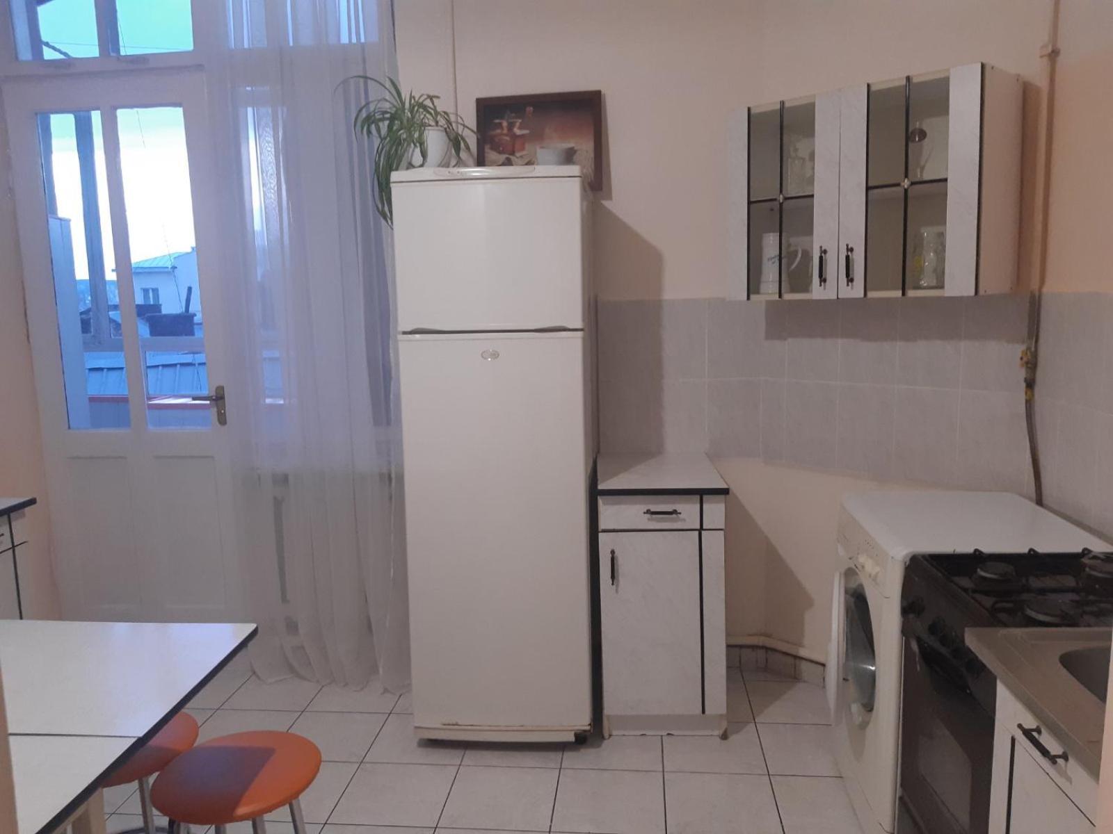 Kvartira Na B Khmelnytskoho Lviv Buitenkant foto
